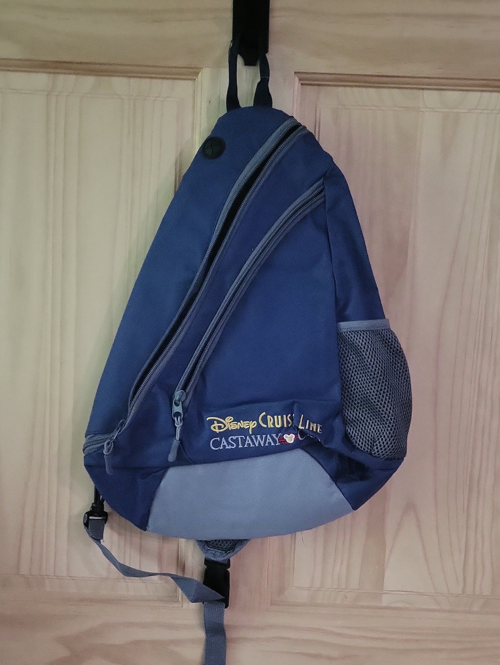 Disney CRUISE LINE Castaway Cay Blue Sling Bag